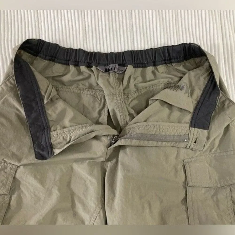 REI Mens Cargo Hiking Shorts Green L Nylon Lightweight Outdoor Casual Utility